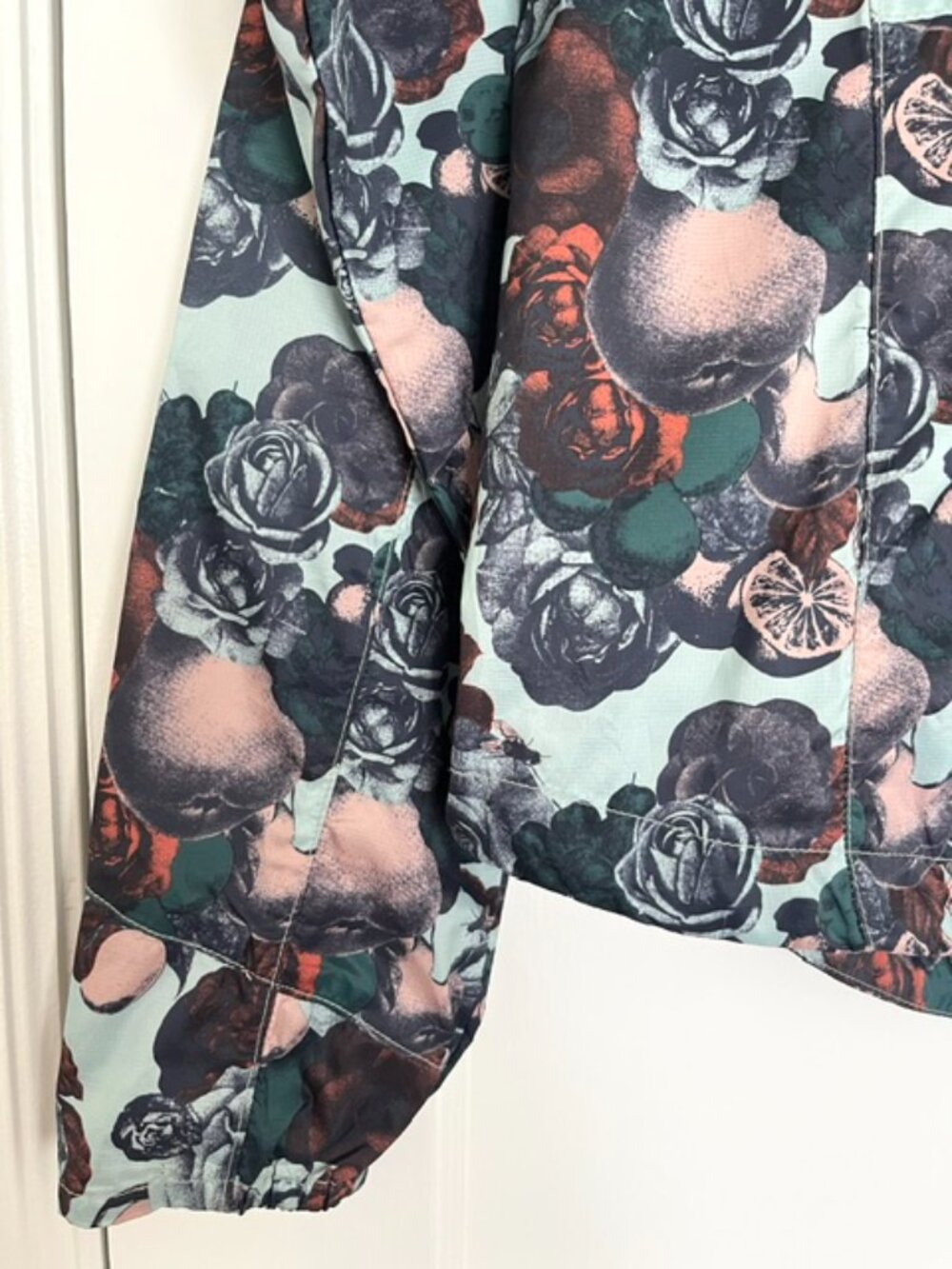 Oiselle Pulloever Lightweight Running Jacket | Size XS - Picture 3 of 8